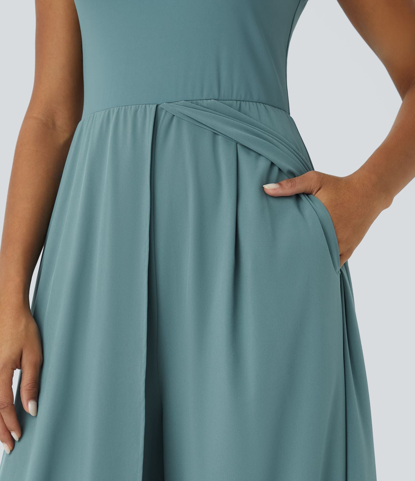 Combinaison Breezeful™ à séchage rapide pour demoiselles d'honneur et invitées de mariage, sans manches, avec fermeture éclair, poches latérales et détails contrastés