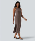 Robe midi à bretelles col rond en maille côtelée