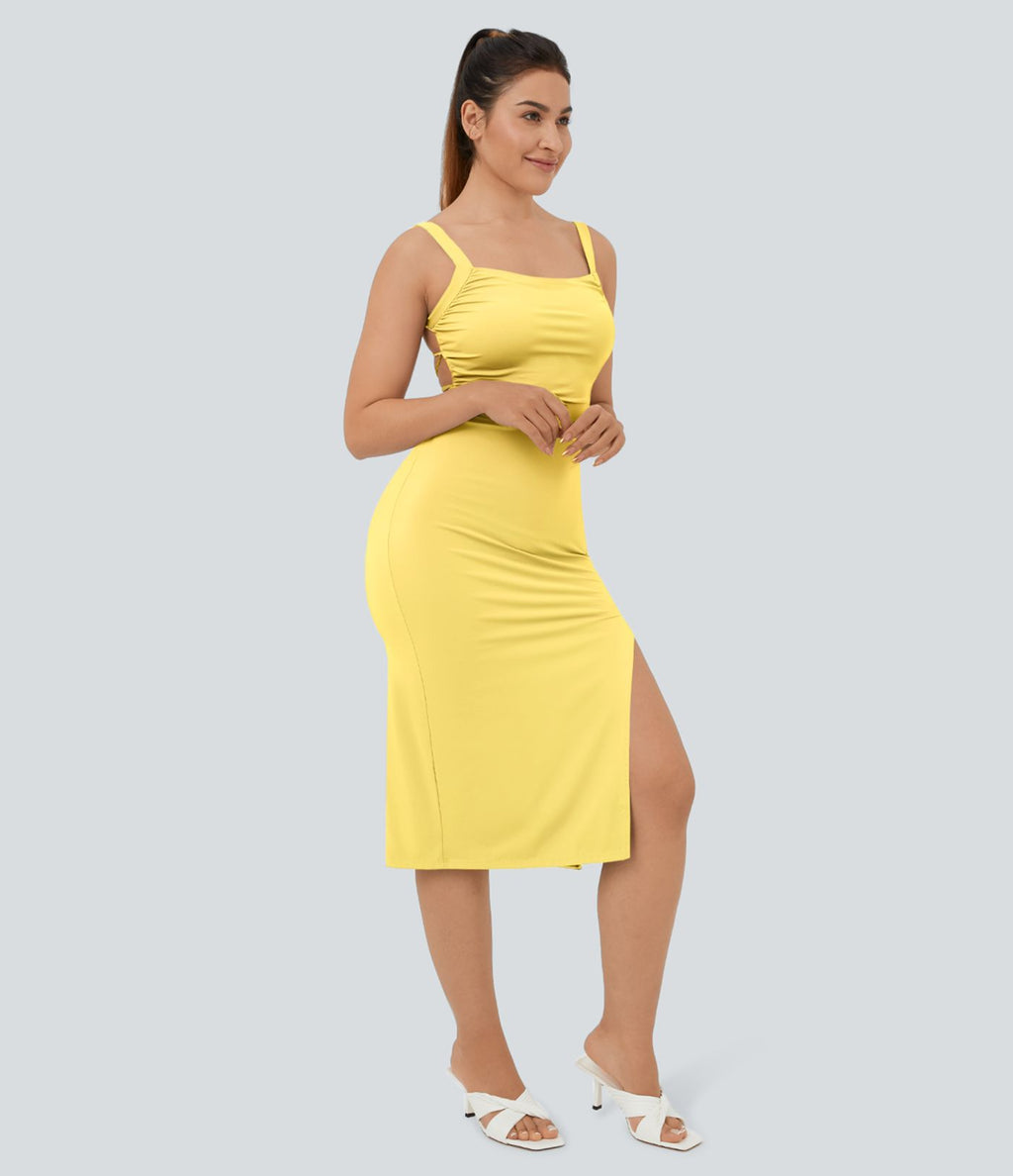 Robe midi laquée fendue, brassière intégrée, dos nu croisé