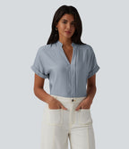Chemise col V manches courtes aspect lin pour le bureau