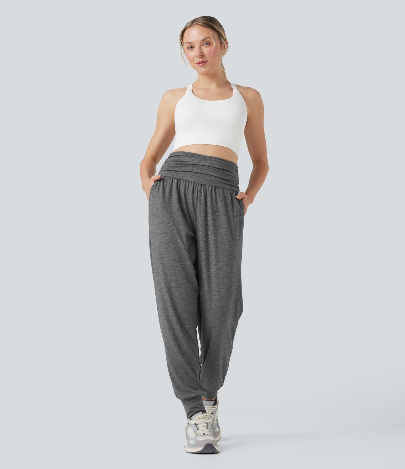 Jogging taille haute froncé chiné avec poches