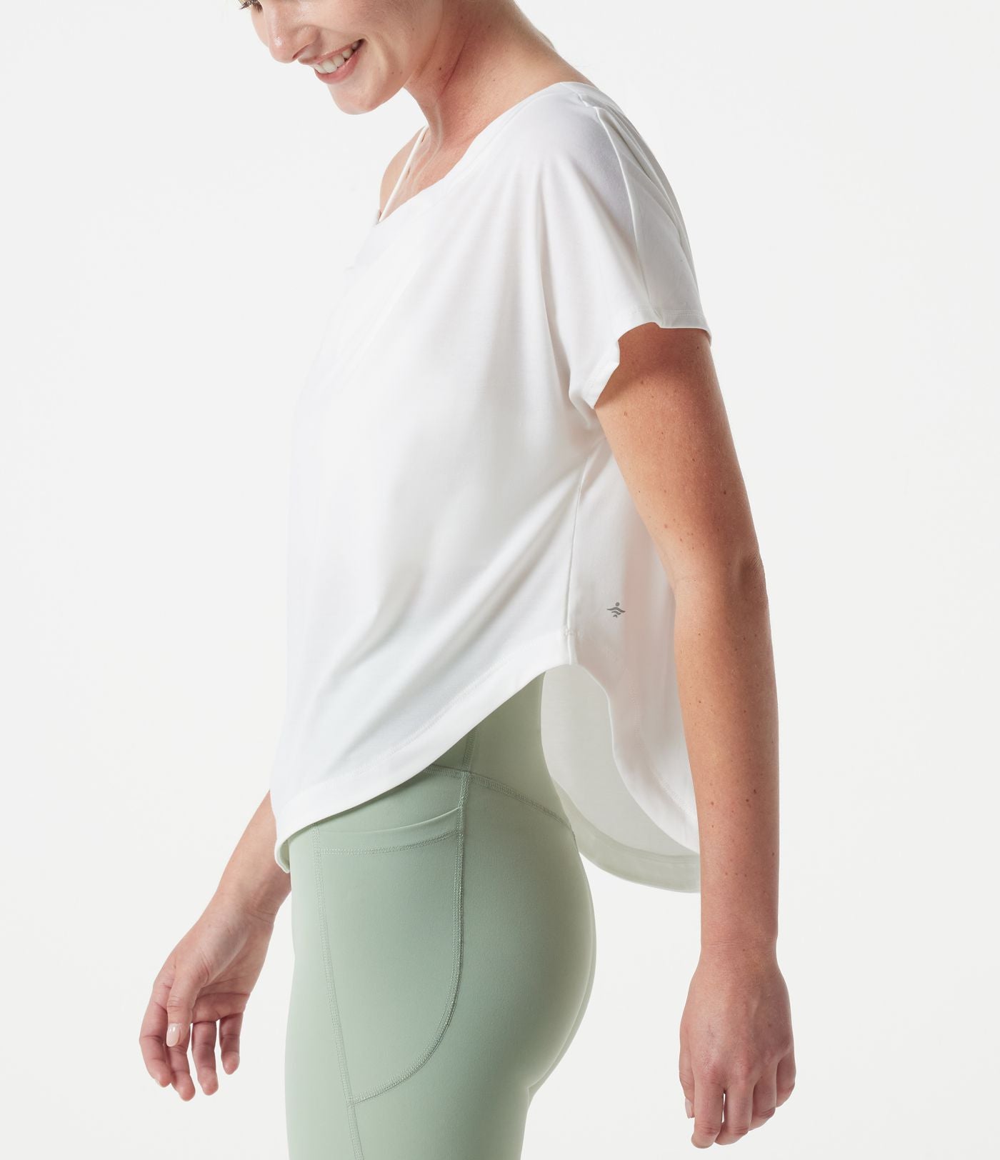 Haut de yoga à une épaule, manches courtes, ourlet arrondi haut-bas, brassière intégrée, séchage rapide