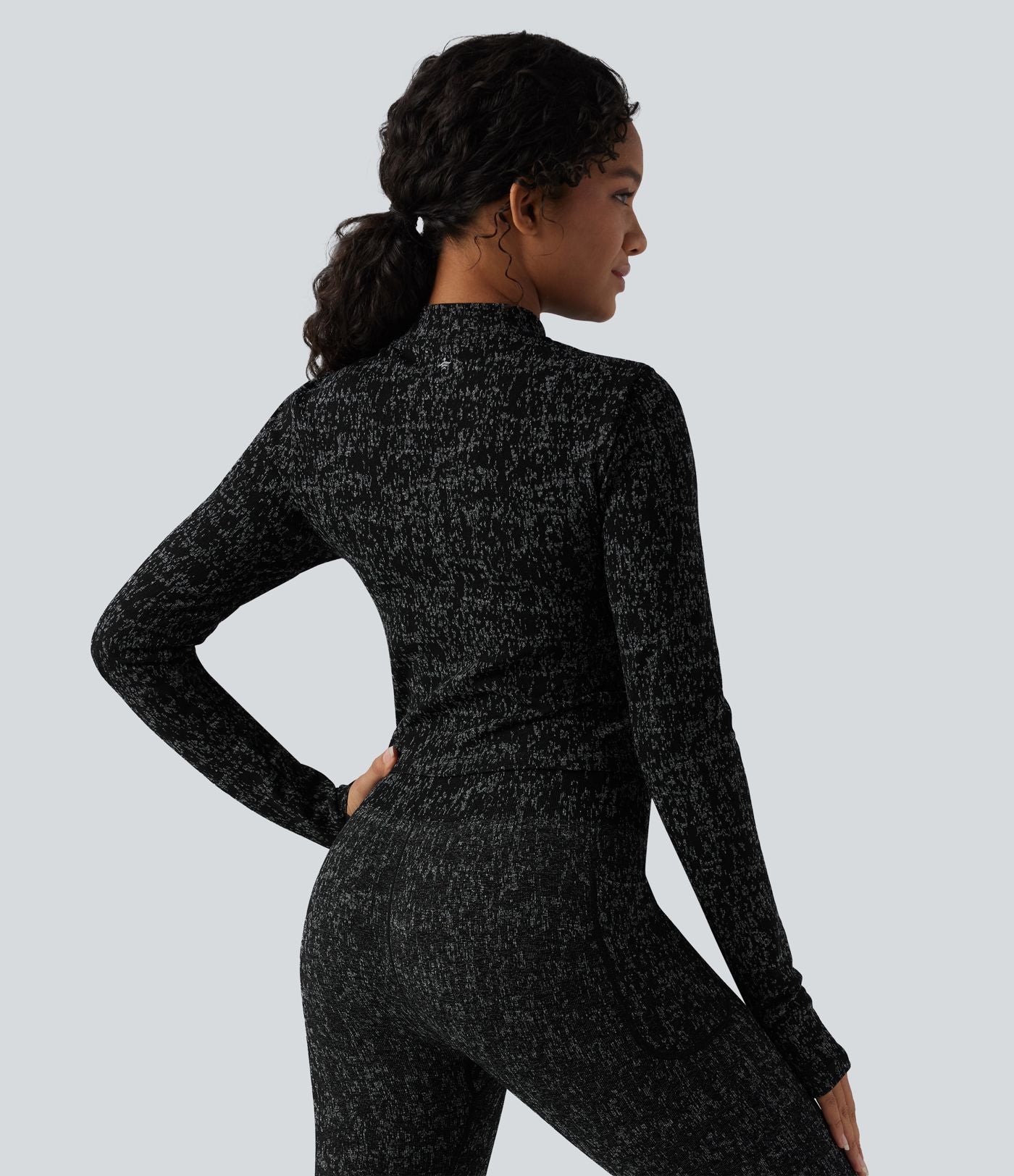 Veste de yoga OneForm Seamless Flow à manches longues avec zip et passage de pouce