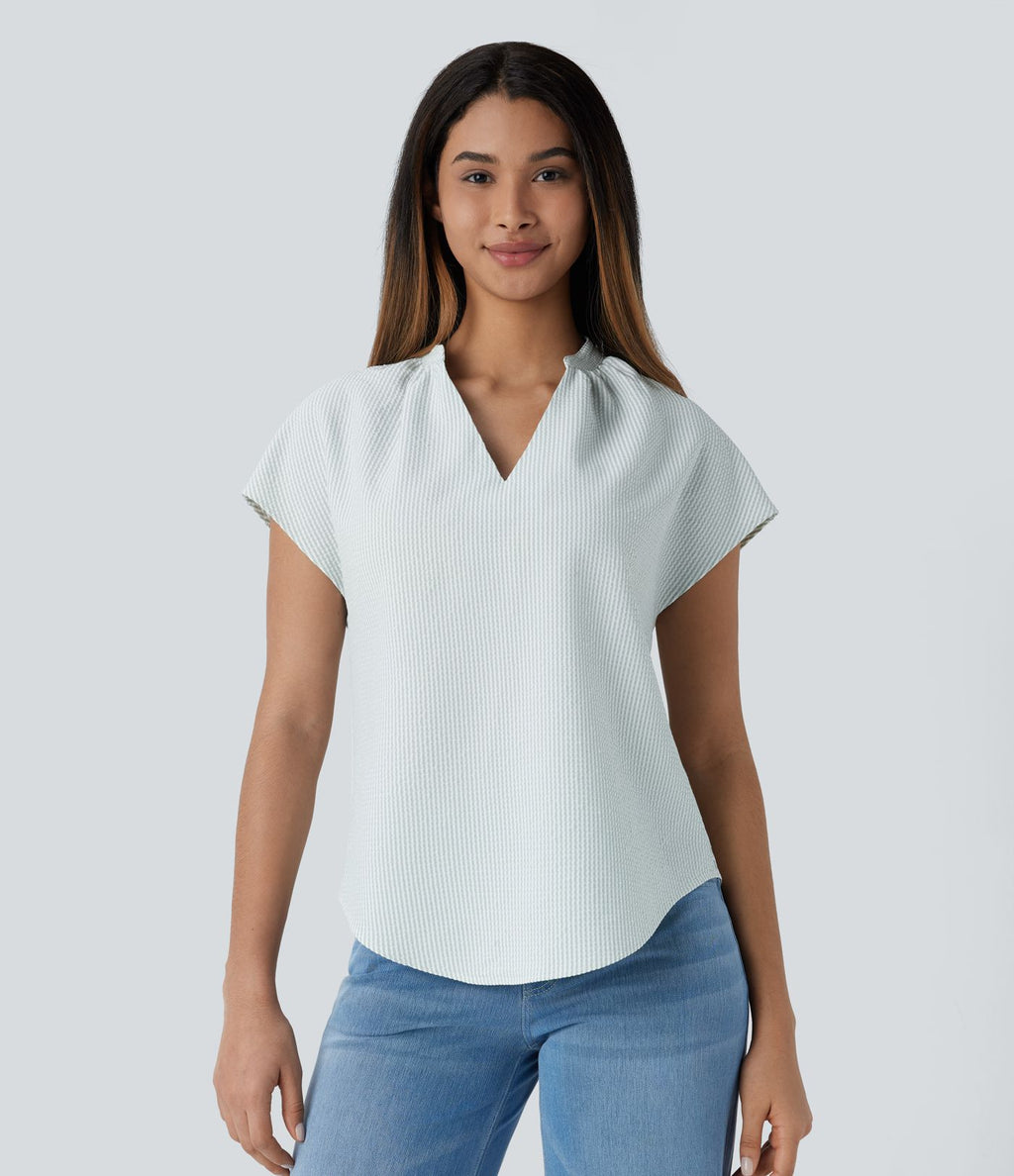 Haut décontracté rayé à encolure en V, manches courtes et ourlet arrondi