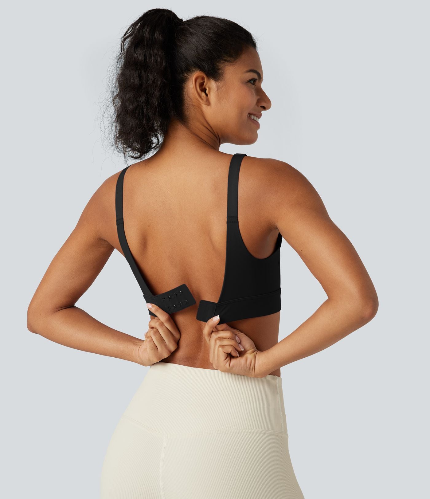 Brassière de sport d'entraînement maintien moyen avec bonnet spacer moulé