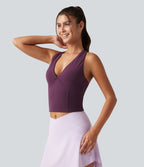 Débardeur de yoga SoftlyZero™ à col V, bretelles croisées, coussinets amovibles et protection solaire UPF 50+