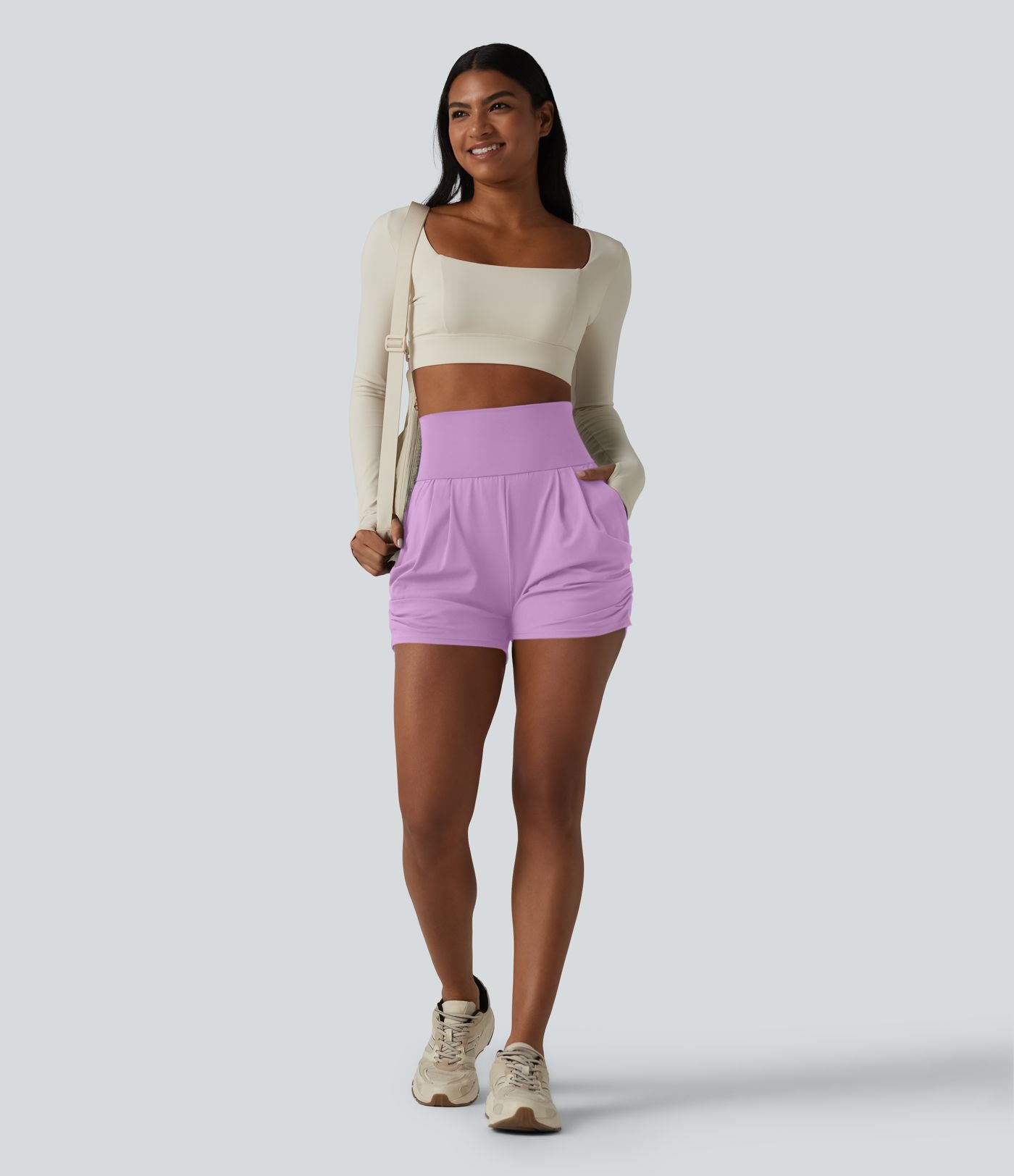 Short de yoga SoftlyZero™ Airy taille haute froncé effet frais InstantCool 7,5 cm avec poches