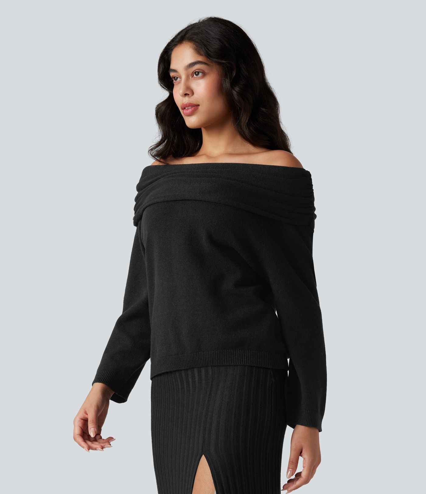 Pull épaules dénudées manches longues