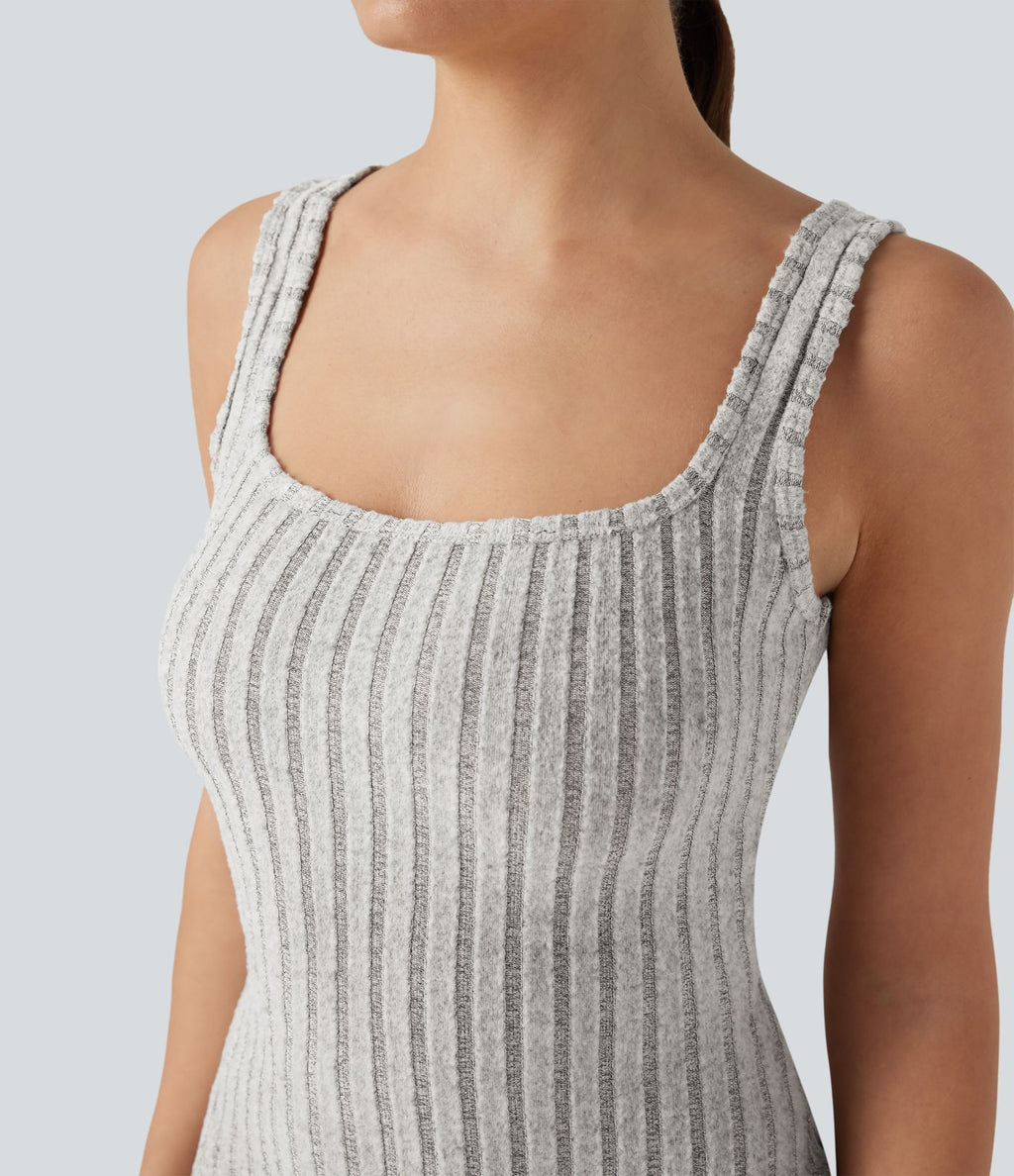 Robe longue moulante décontractée maille côtelée col carré sans manches dos torsadé avec fente