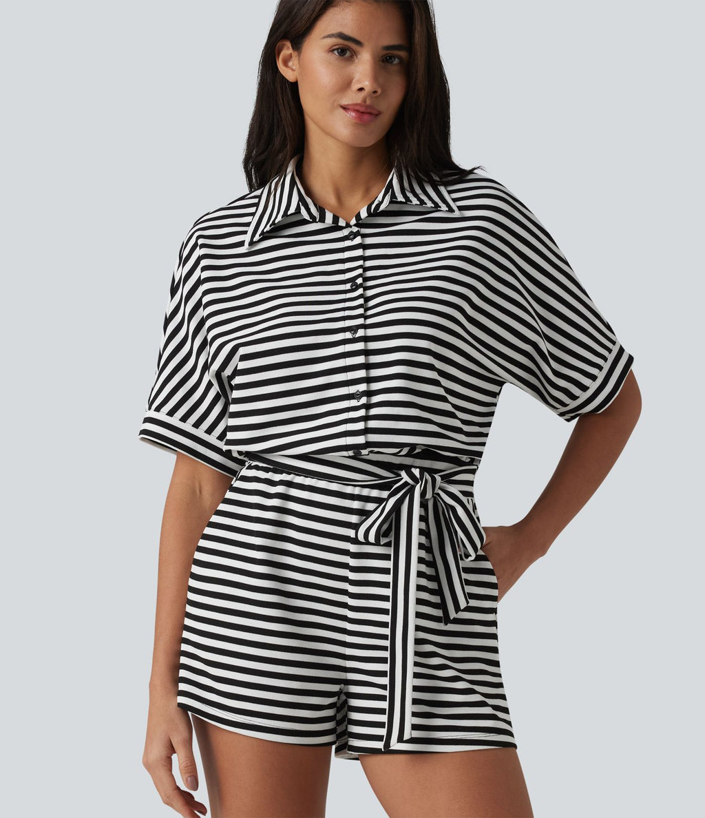 Combinaison-short casual en tissu gaufré rayé à manches mi-longues avec ceinture et poches — Easy Peasy