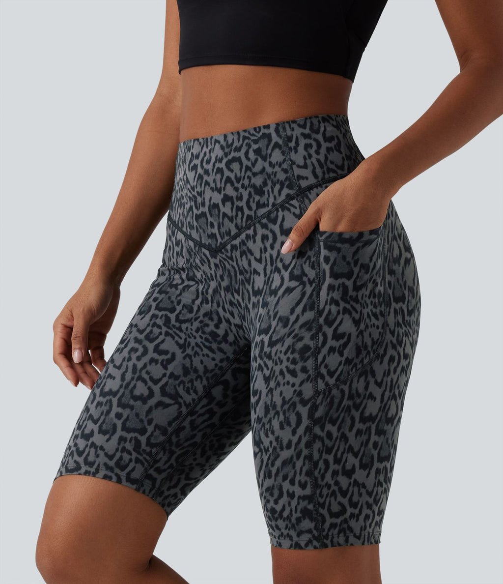 Short cycliste d'entraînement taille haute gainant effet push-up imprimé léopard 23 cm Halara UltraSculpt™ avec poches