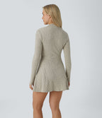 Robe de courte décontractée en maille côtelée à col montant et manches longues
