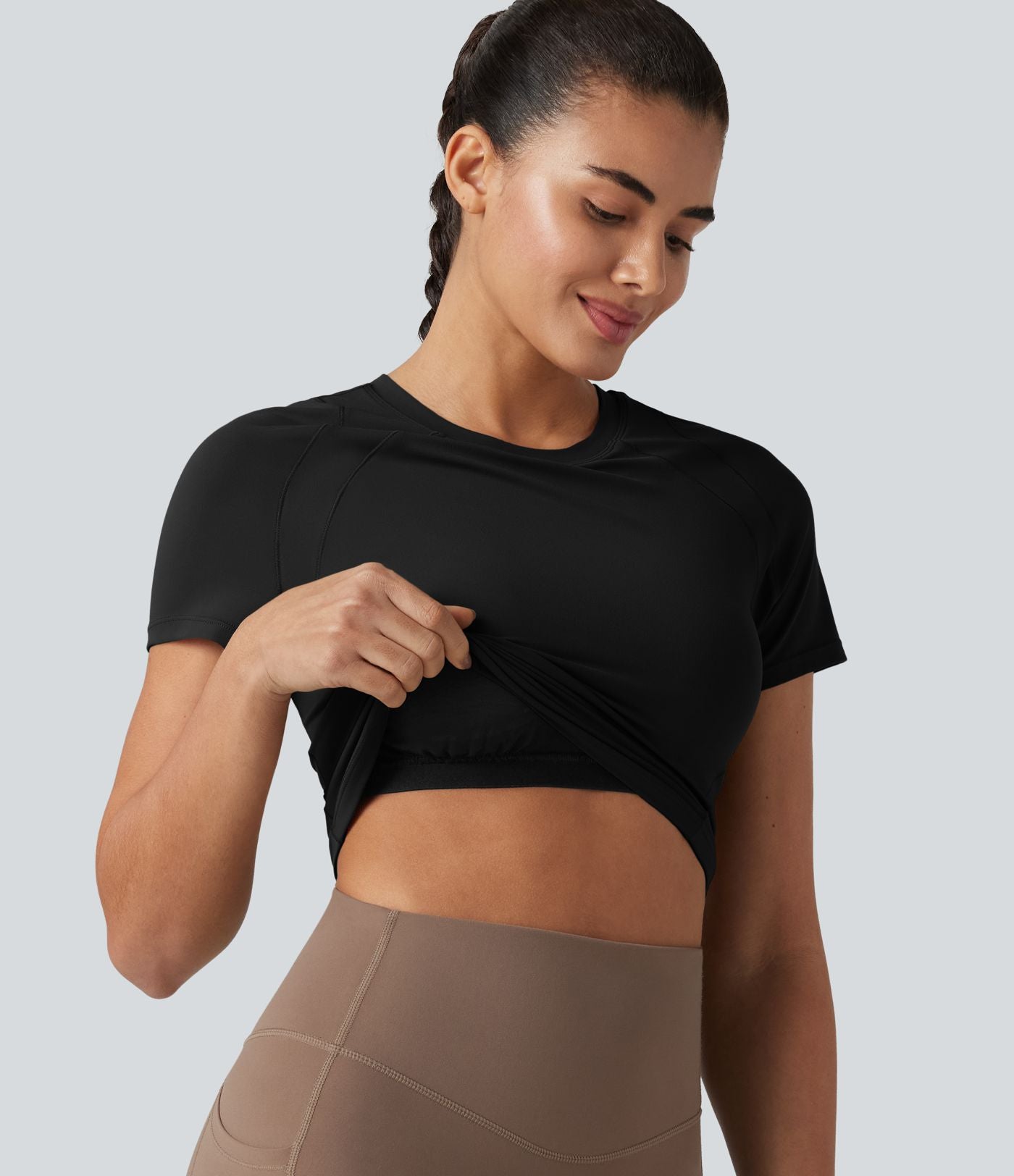 Haut de sport Softlyzero™ à manches courtes et col rond avec soutien-gorge intégré - Protection UPF50+