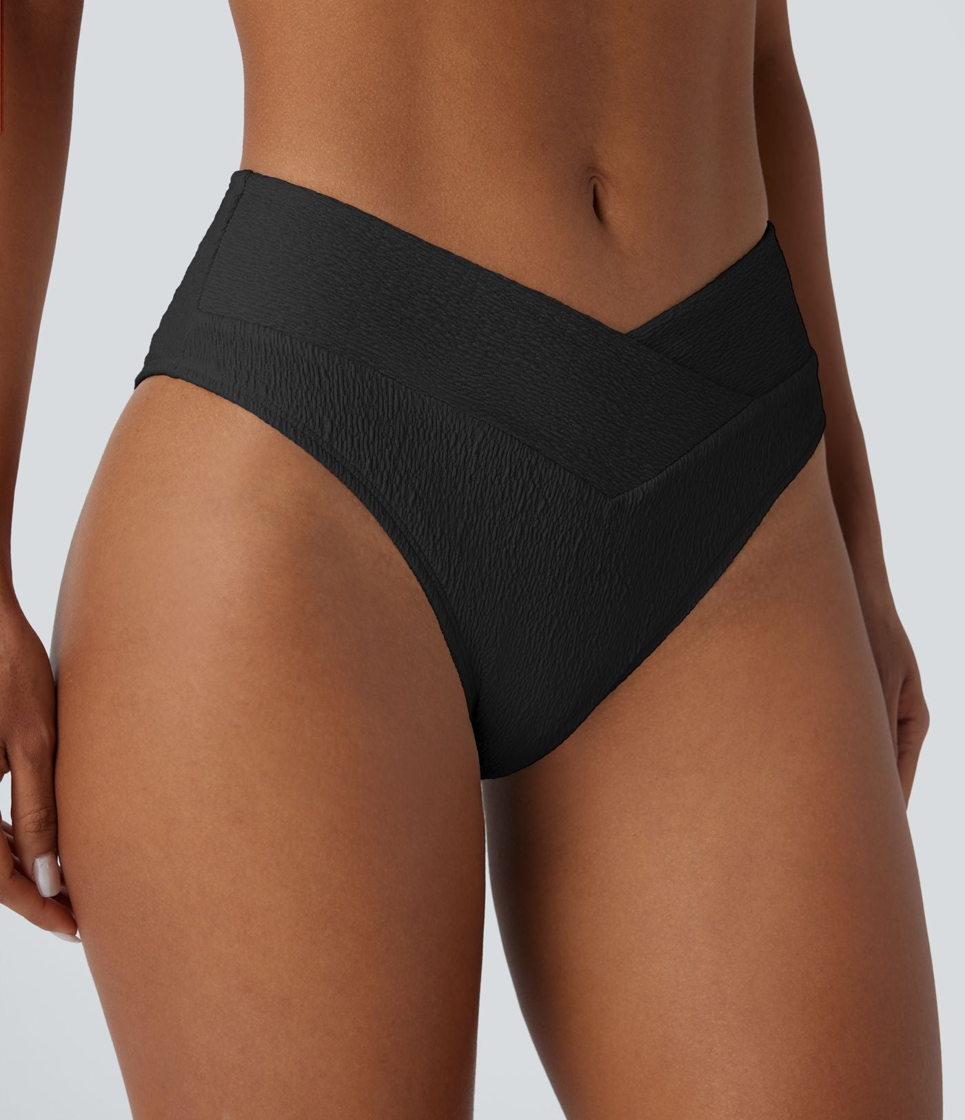 Bas de maillot de bain bikini texturé croisé