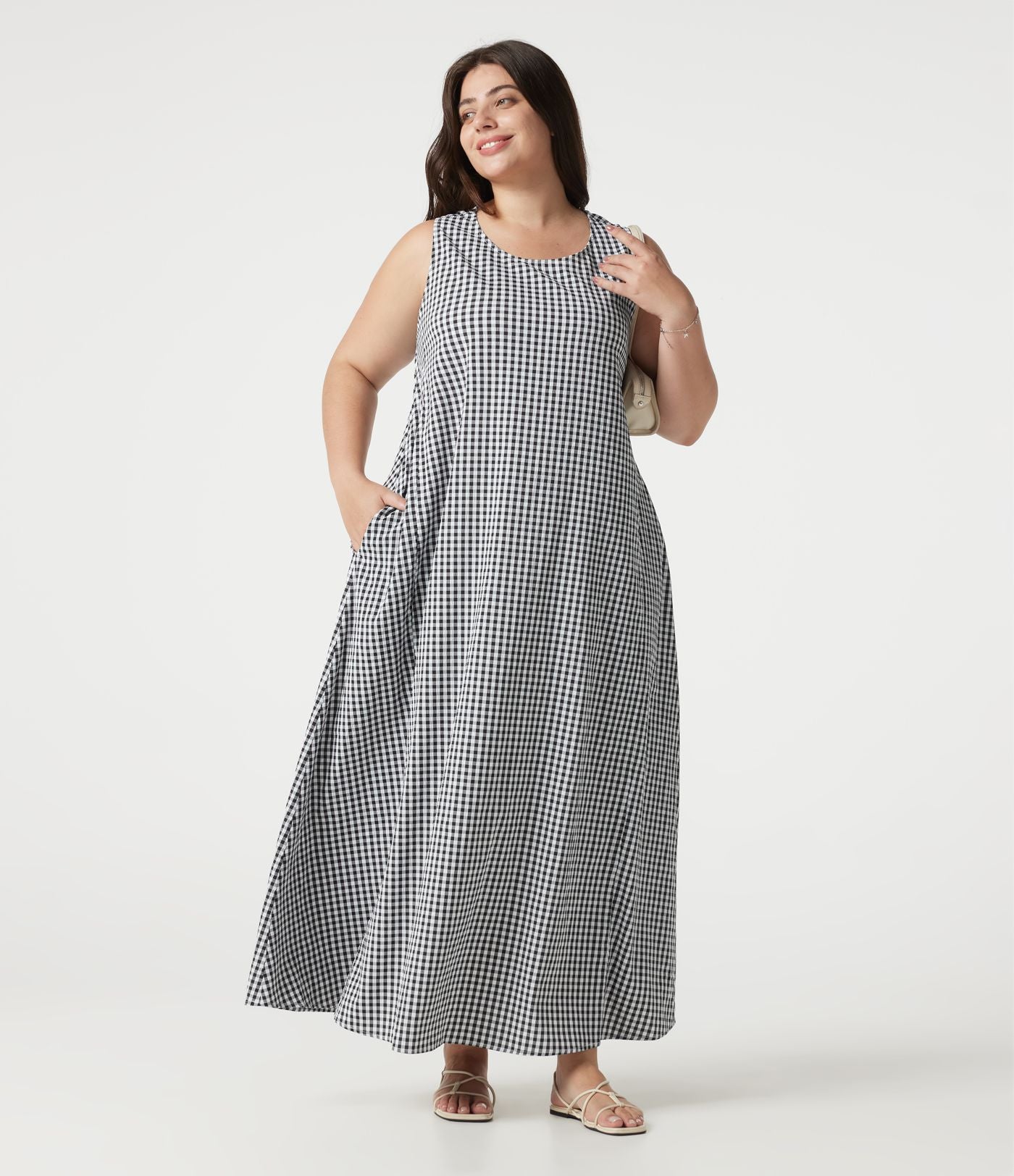 Robe débardeur midi sans manches col rond en vichy froissé grande taille à poches