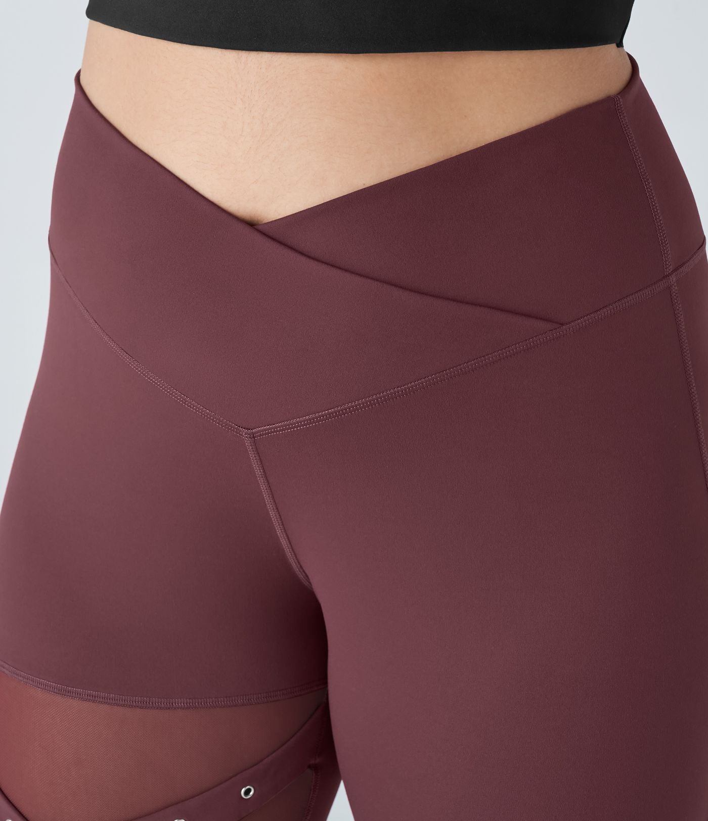 Legging yoga grande taille croisé taille haute avec mesh contrastant et boucle décorative DayStretch