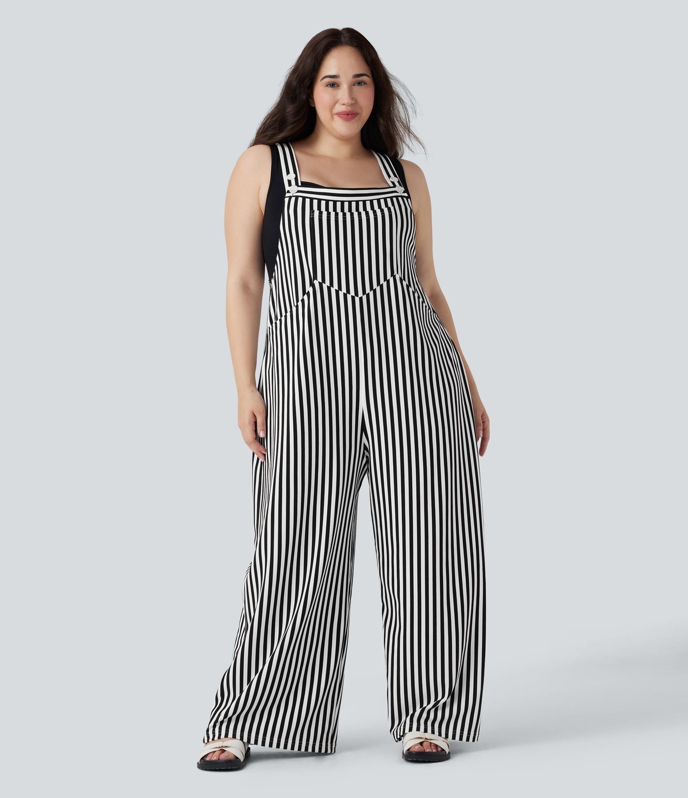 Salopette de séjour grande taille tissu gaufré rayée à bretelles ajustables avec boutons et multiples poches