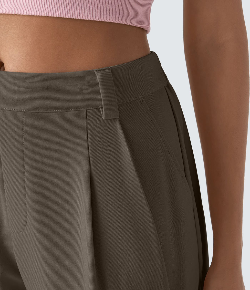 Pantalon tailleur ample, taille moyenne, coupe barrel, à poches