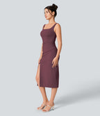 Robe corset midi moulante ruchée à encolure carrée, dos nu, brassière intégrée