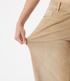 Jean large Halara Flex™ taille basse asymétrique à délavage coloré avec poches