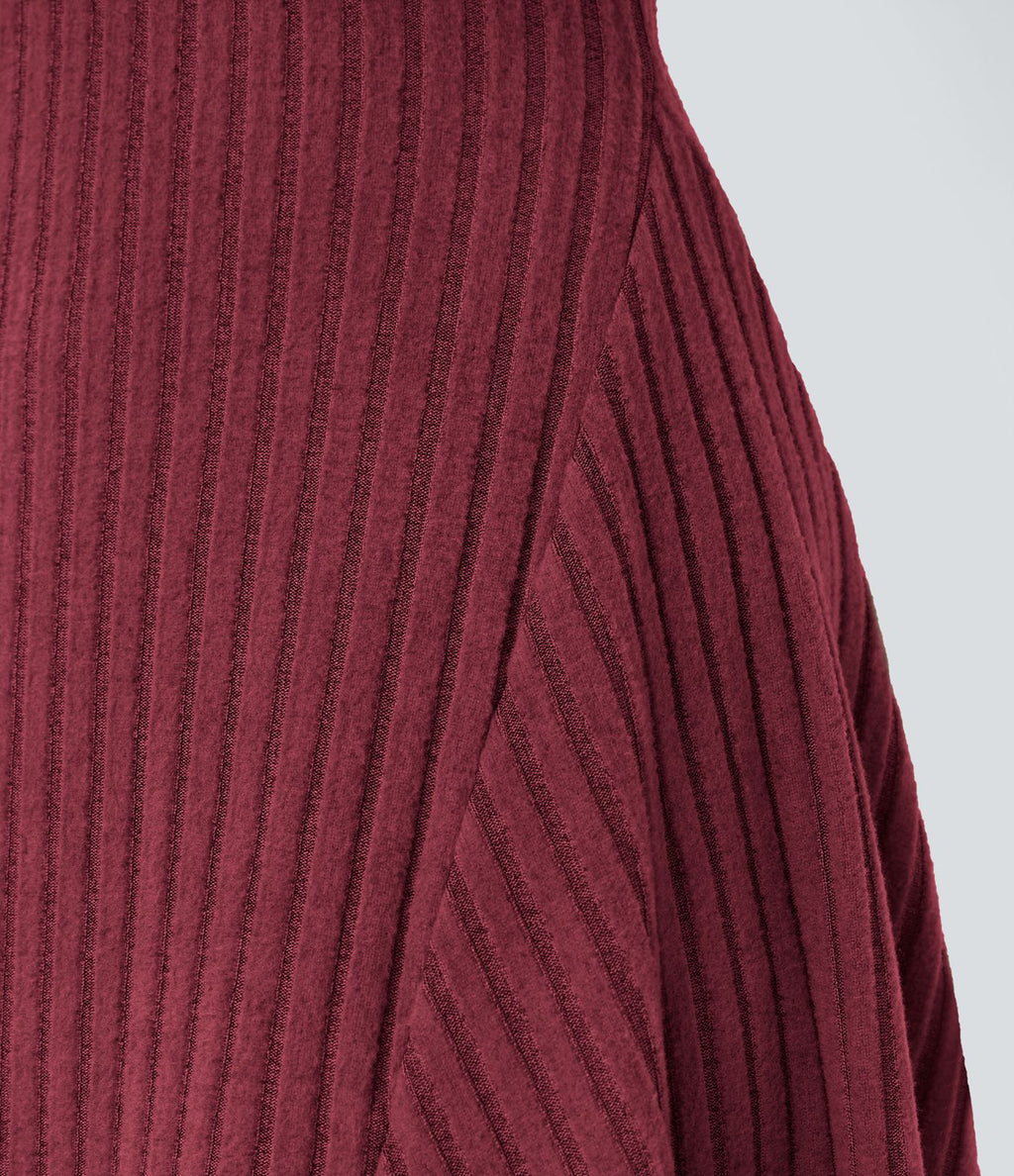 Robe de courte décontractée en maille côtelée à col montant et manches longues