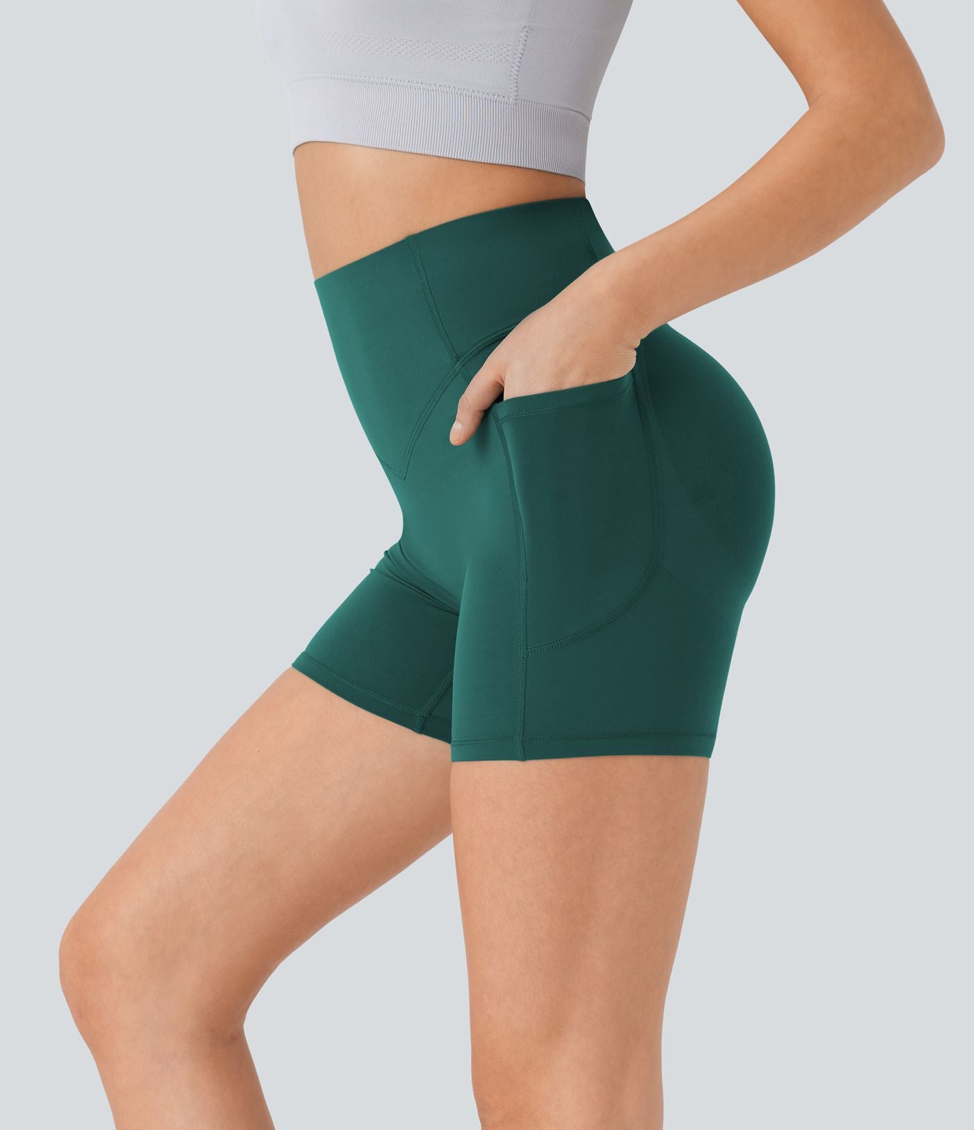 Short cycliste 12,5 cm d'entraînement gainant galbant taille haute avec effet scrunch et poches Halara UltraSculpt™