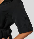 Robe-chemise décontractée à col, manches retroussables et ceinture