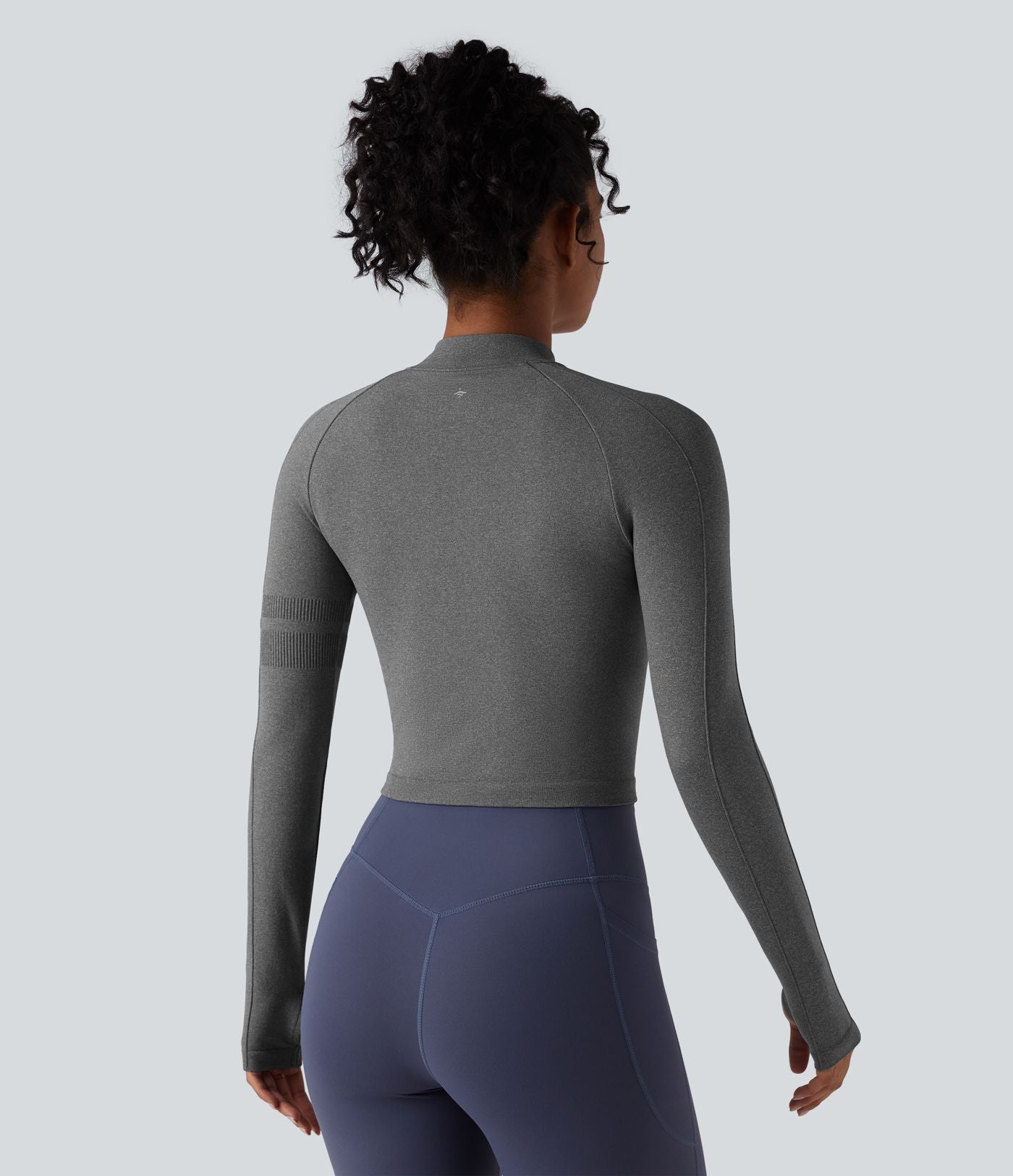 Haut de yoga Seamless Flow à demi-fermeture éclair, manches longues et trous pour les pouces