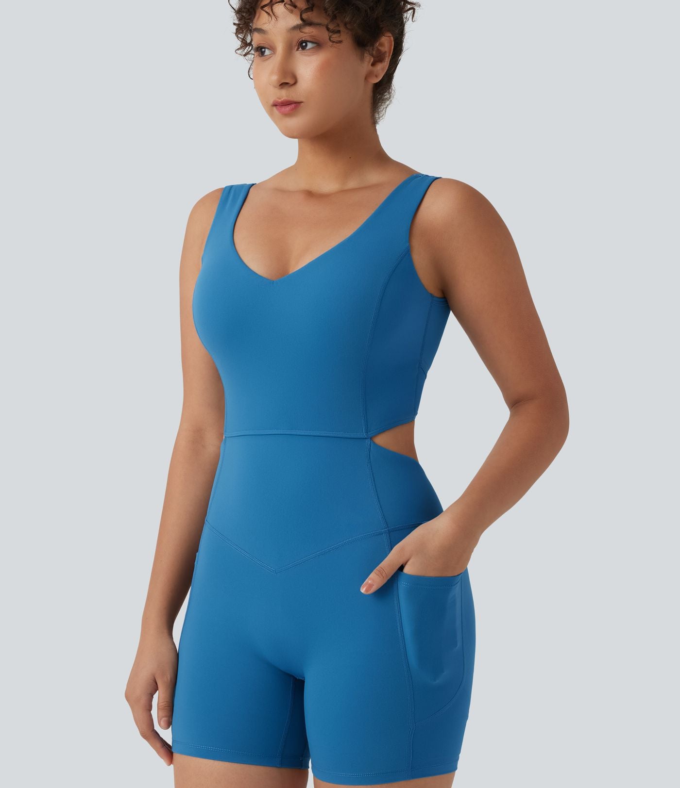 Combinaison moulante de sport Halara UltraSculpt™ dos nu avec bretelles croisées, ventre plat, effet push-up fessier, coussinets non amovibles et poches – Easy Peasy