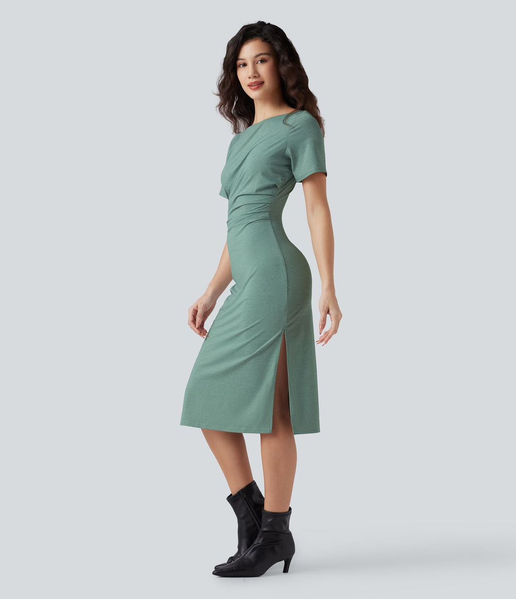 Robe tailleur mi-longue moulante manches courtes froncée