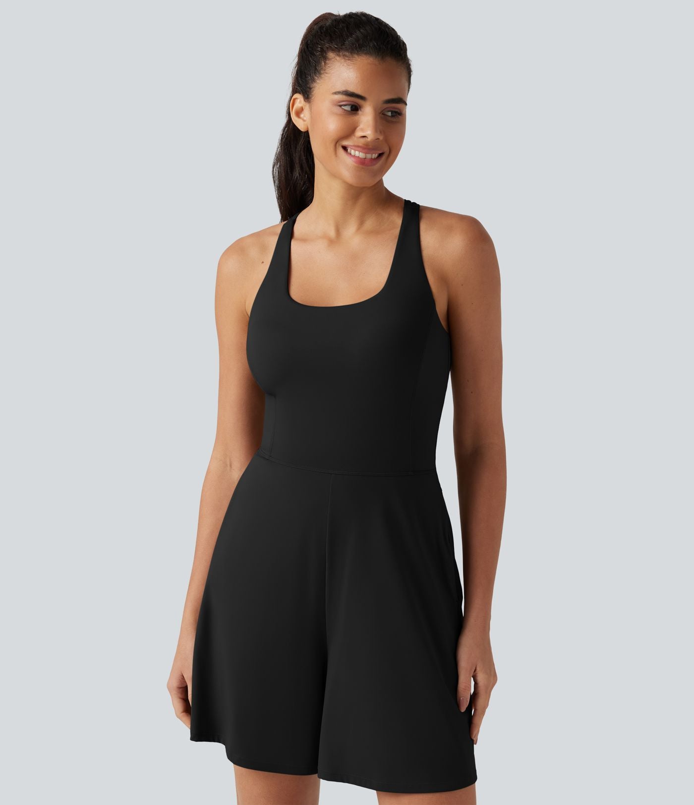 Combishort de sport SoftlyZero™ Airy à encolure U, toucher frais, coussinets amovibles, poches et accès facile Easy Peasy