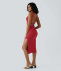 Robe midi laquée fendue, brassière intégrée, dos nu croisé