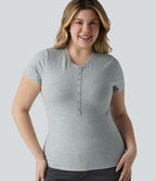 T-shirt Halara grande taille décontracté en jersey de coton, col Henley ultra-ajusté, manches courtes