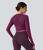 Haut de sport yoga court SoftlyZero™ Plush manches longues avec trous pour pouces et résille contrastante