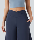 Pantacourt de yoga Cool Touch Softlyzero™ aérien à taille haute croisée, jambe large et poches