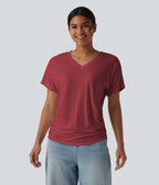 T-shirt décontracté uni à manches courtes, col V et fronces