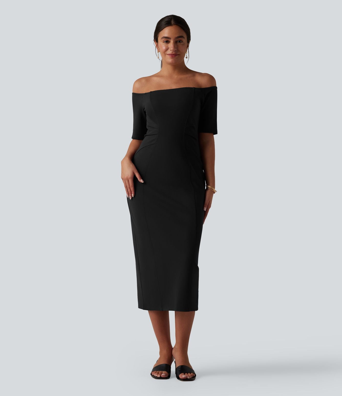 Robe midi moulante épaules dénudées manches courtes