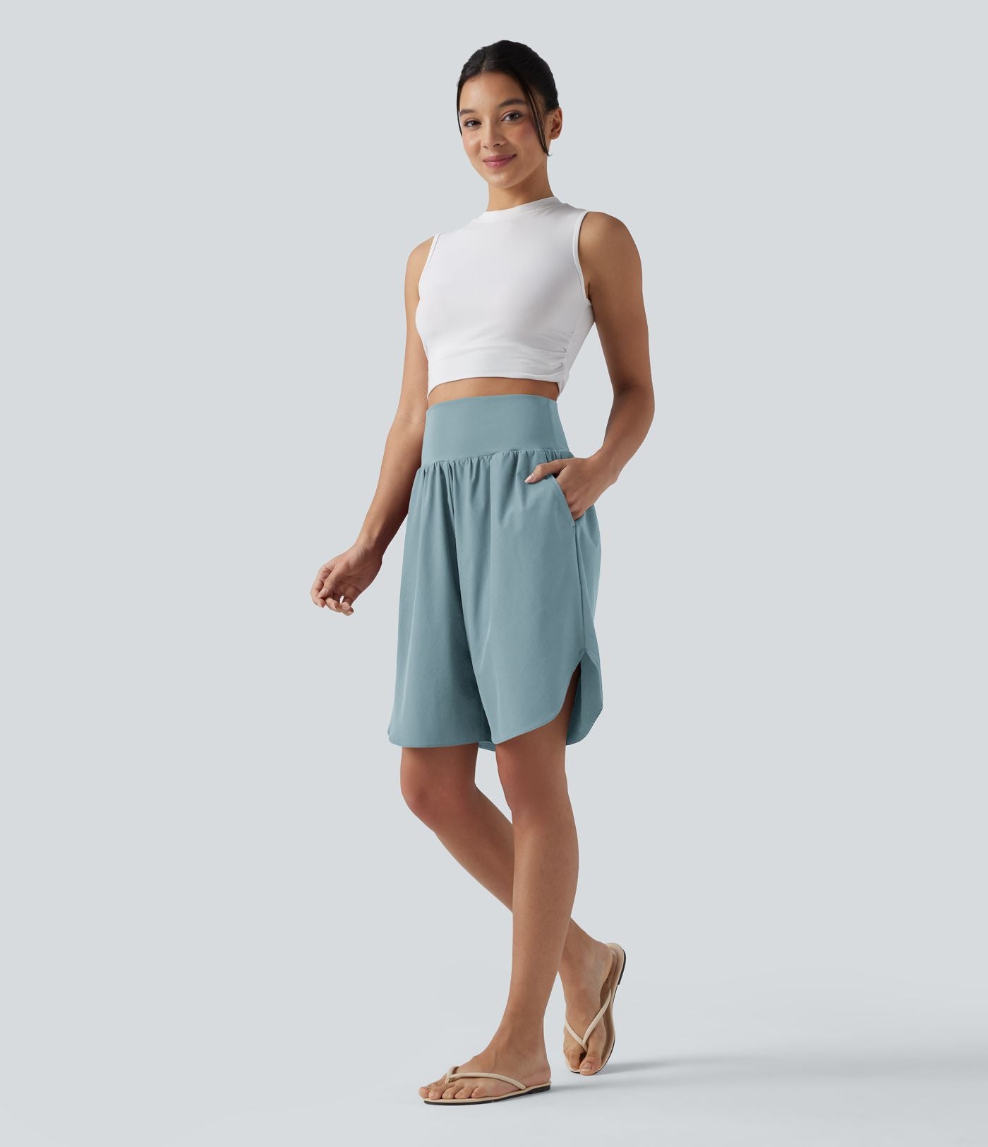 Short resort taille haute gainant séchage rapide avec fentes Breezeful™ et poches