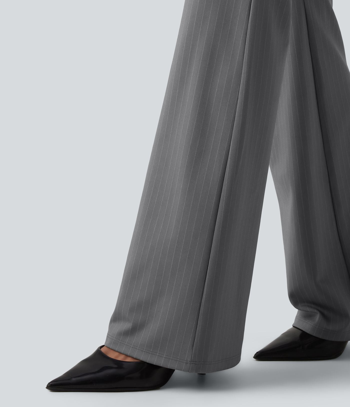 Pantalon tailleur évasé à rayures taille haute avec poches