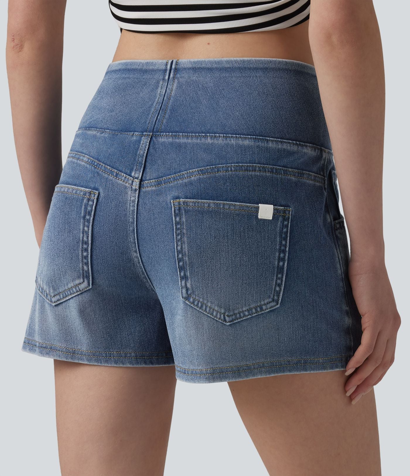 Halara Flex™ Short décontracté en denim lyocell délavé taille mi-haute drapé 9 cm avec poches
