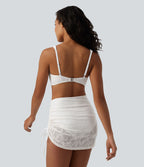 Ensemble Bikini 2-en-1 col V profond ventre plat avec détail torsadé, bretelles réglables, cordon de serrage et superposition en dentelle