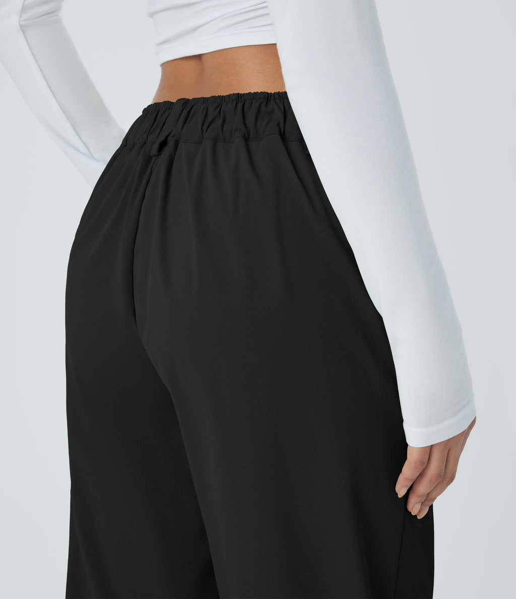 Pantalon décontracté droit taille moyenne à bouton, fermeture éclair et poches latérales