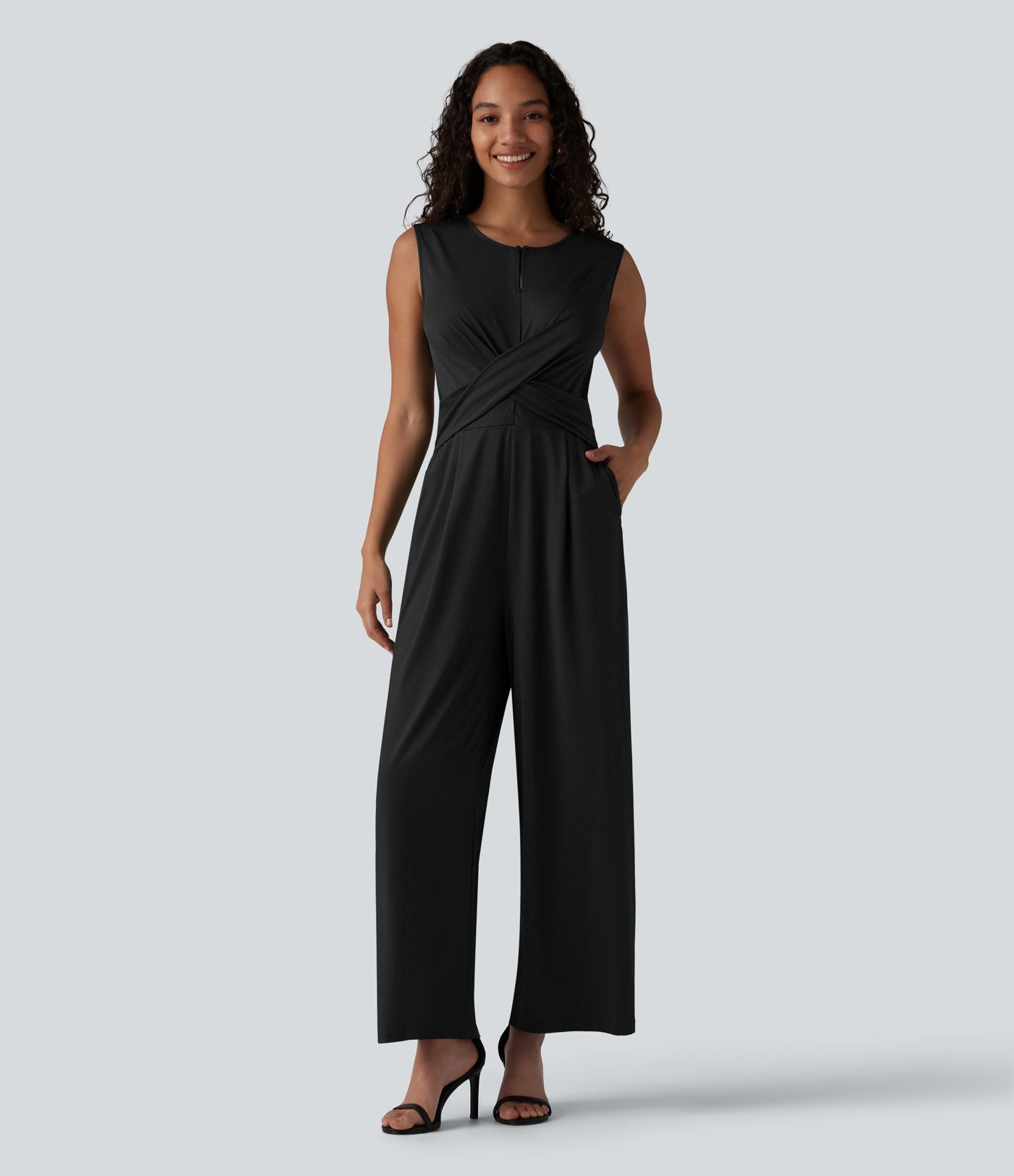 Combinaison tailleur jambe droite sans manches à col rond et taille croisée avec poches - Édition Easy Peasy
