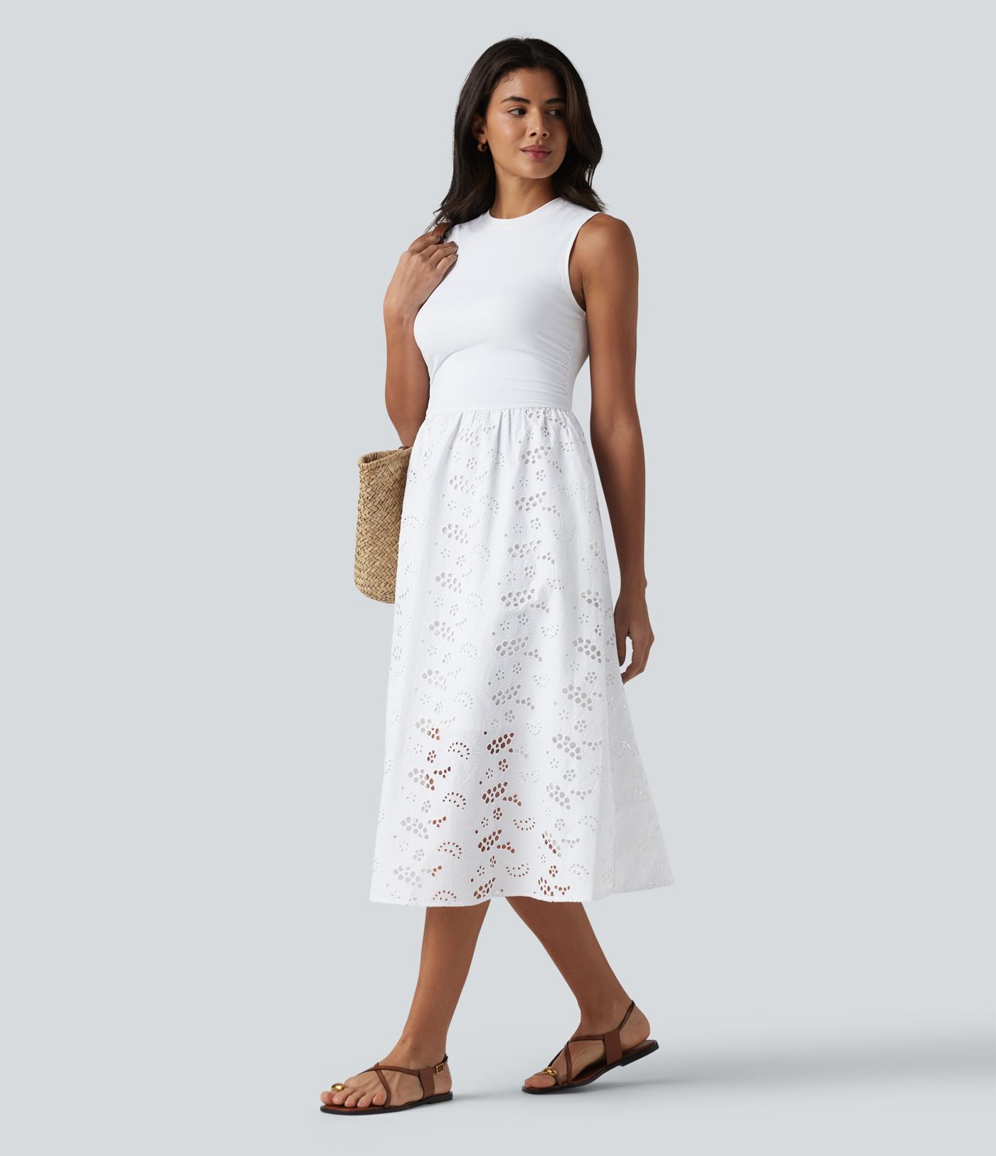Robe midi de villégiature sans manches col rond à broderie anglaise, avec poches