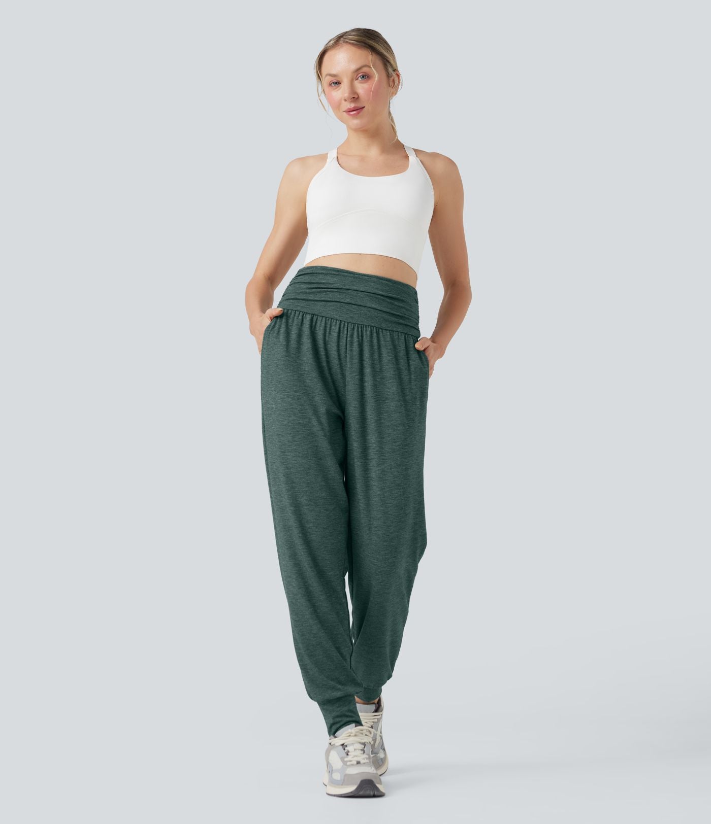 Jogging taille haute froncé chiné avec poches