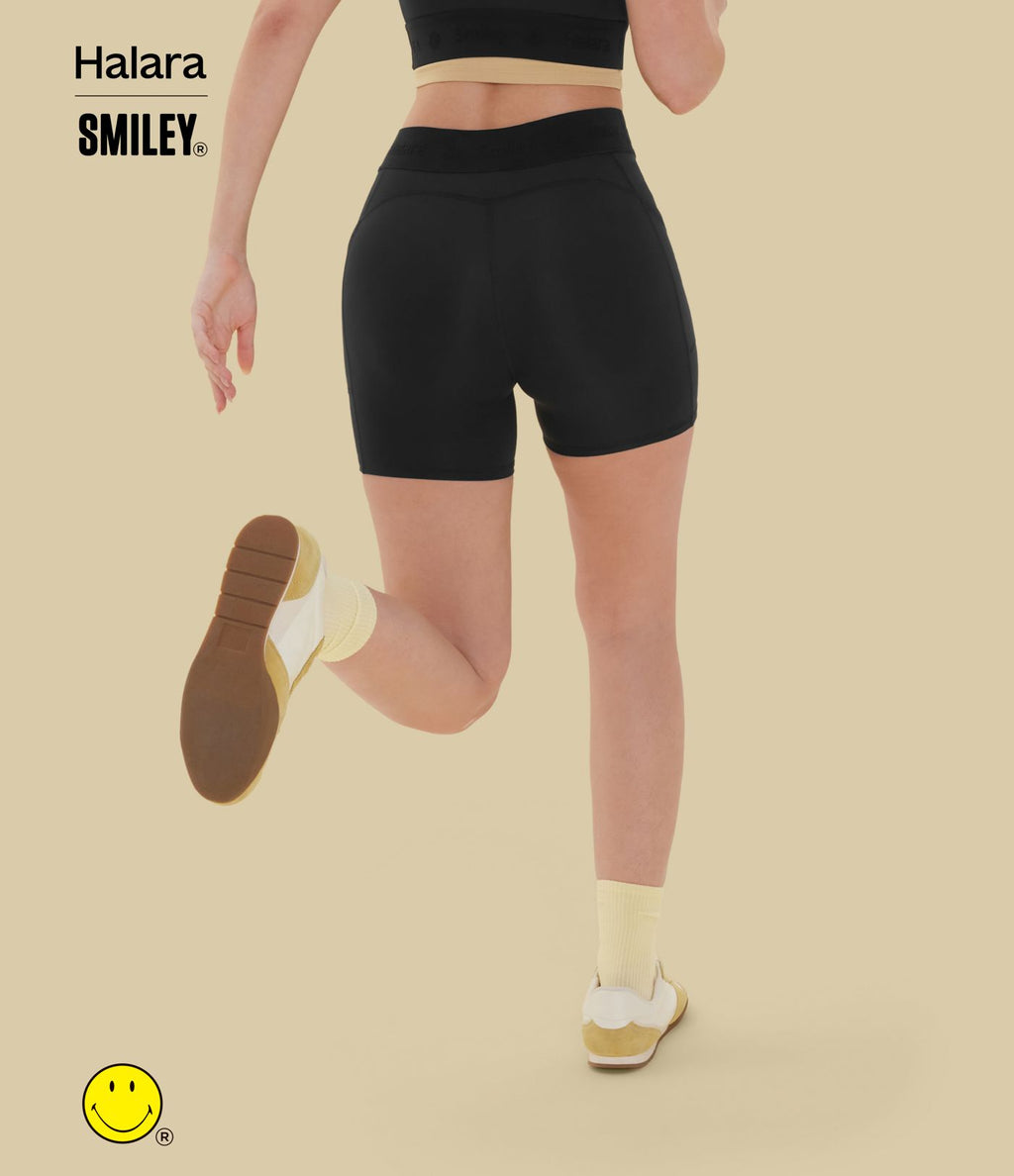 Short cycliste Halara X Smiley® SpeedWave™ 12,5 cm taille haute à séchage rapide avec poches