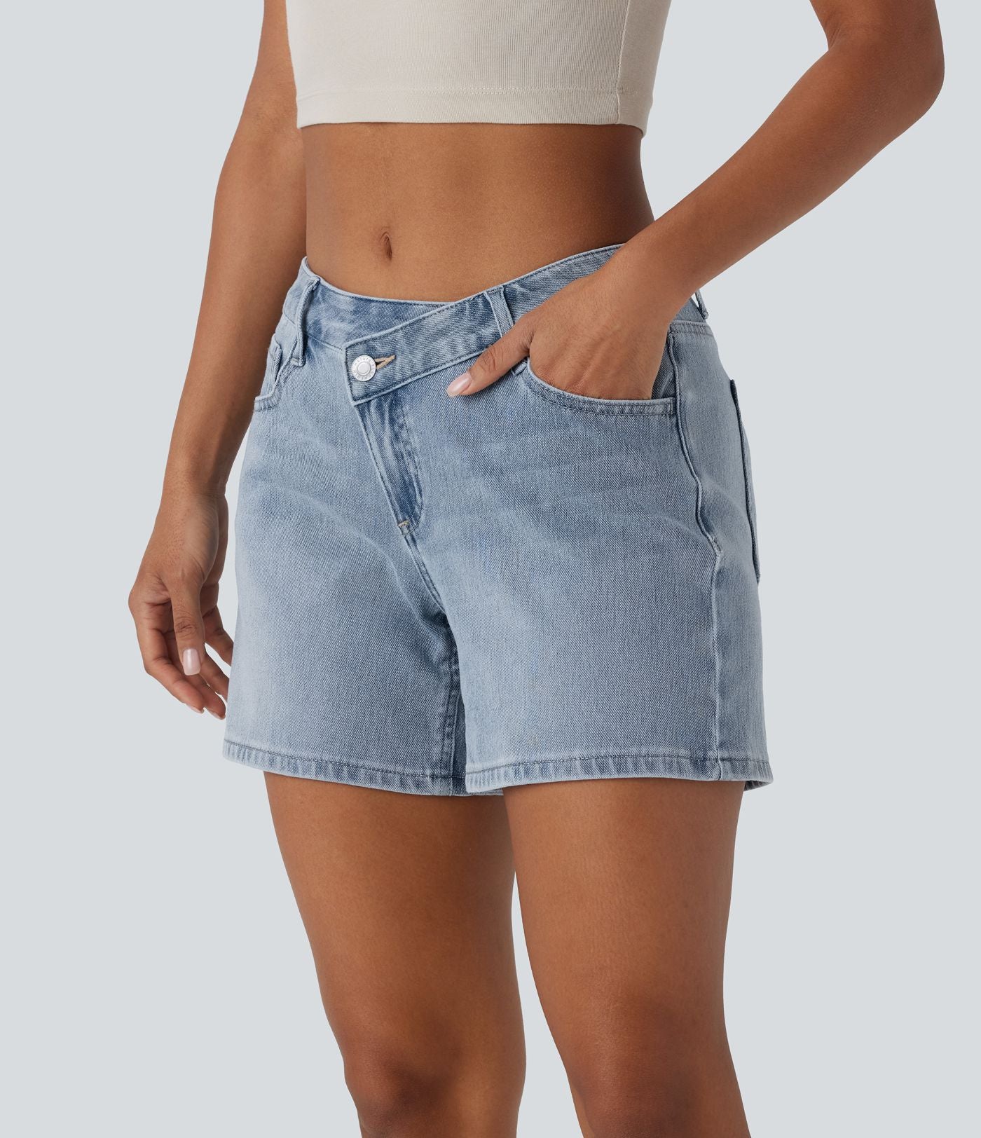 Short asymétrique en jean délavé Halara Flex™ taille basse à poches multiples