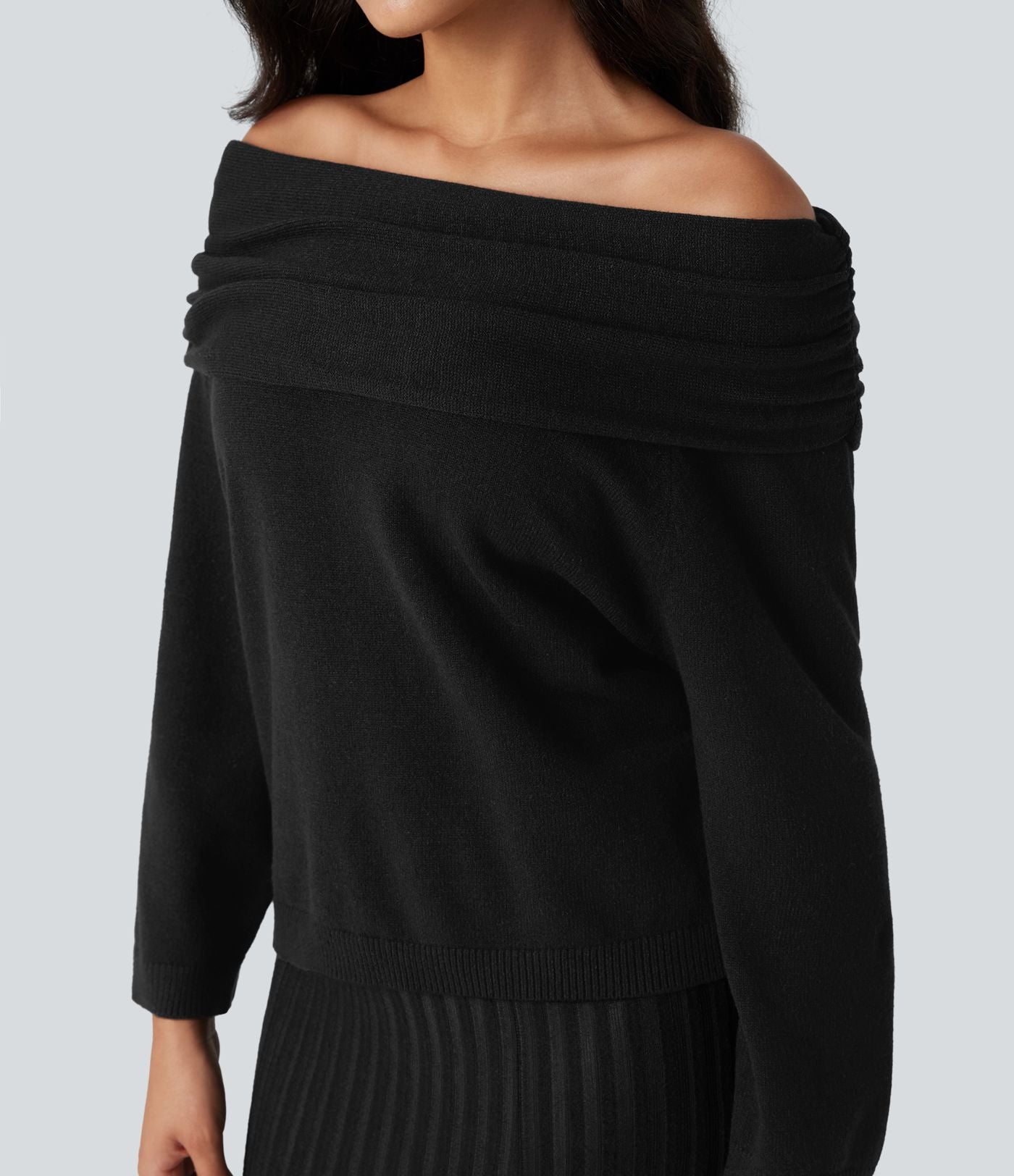 Pull épaules dénudées manches longues