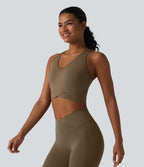 Débardeur de yoga SoftlyZero™ court col V dos nageur ourlet croisé avec brassière intégrée effet frais InstantCool, protection solaire UPF50+