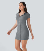 Robe décontractée mini en maille côtelée à col rond et boutons